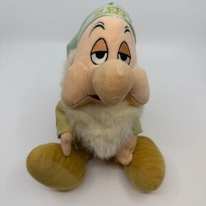Vintage Disney Store Sleepy Bean Bag Plush Snow White 7 Dwarfs